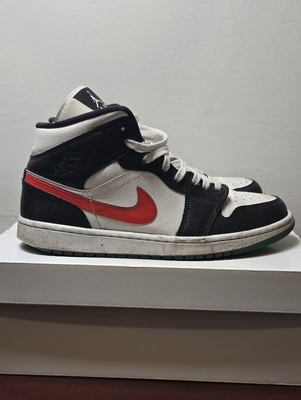 Jordan Men’s High-Top Sneakers White Black Red
